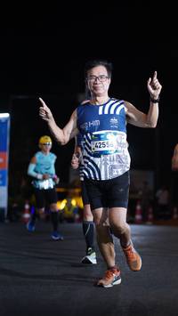 BIB: 42558
                            <button type="button" onclick="openModal(23087023)" class="btn btn-primary btn-sm float-right btn-popup" data-toggle="modal" data-target=".modal-high-quality">
                        <i class="fas fa-shopping-cart"></i> Add to Cart
                    </button>
                                            <button type="button" onclick="isThisMe(23087023, true)" class="btn btn-success btn-sm float-right btn-popup btn-isme hidden" data-toggle="tooltip" data-placement="bottom" title="นี่คือรูปของคุณใช่ไหม คลิกที่นี่เพื่อเอาเข้าอัลบั้ม">
                        <i class="fas fa-plus"></i> Add to album
                    </button>
                    <button type="button" onclick="isThisMe(23087023, false)" class="btn btn-warning btn-sm float-right btn-popup btn-isnotme hidden">
                        <i class="fas fa-ban"></i> Remove from album
                    </button>